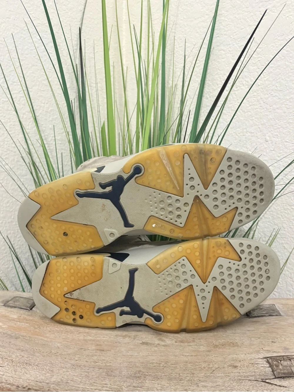 Air Jordan 6 Retro Georgetown Sneakers